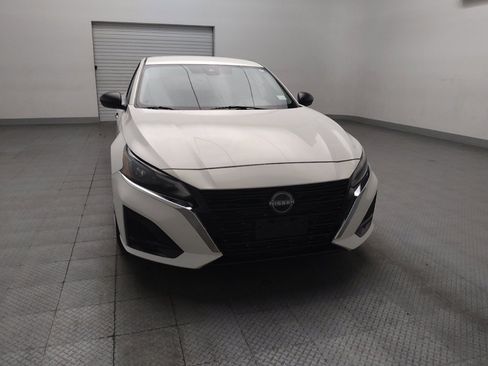 Used 2024 Nissan Altima 2.5 S FWD image 14