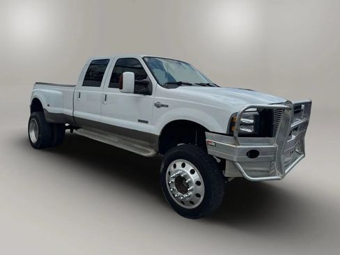 Used 2005 Ford F350 King Ranch AWD/4WD image 6