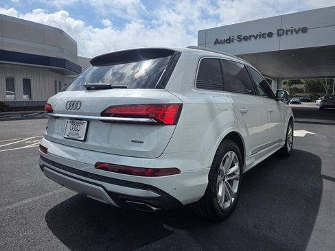 New 2026 Audi Q7 3.0T Premium Plus AWD/4WD image 4