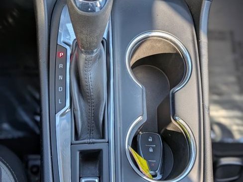 Used 2019 Chevrolet Equinox LT image 16