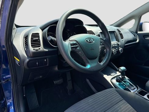 Used 2018 Kia Forte LX w/ LX Popular Package FWD image 9