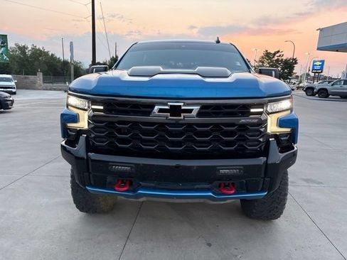 Used 2024 Chevrolet Silverado 1500 ZR2 w/ Technology Package AWD/4WD image 2
