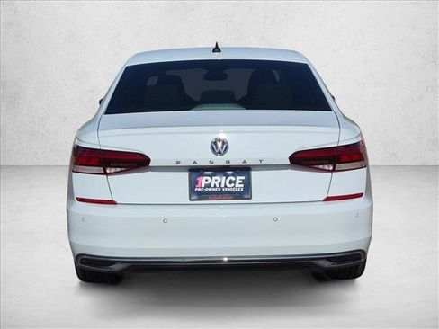 Used 2020 Volkswagen Passat 2.0T SEL FWD image 7