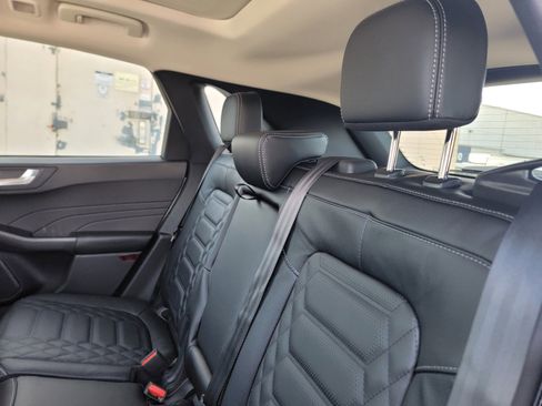 New 2024 Ford Escape SE w/ PHEV Premium Package FWD image 10