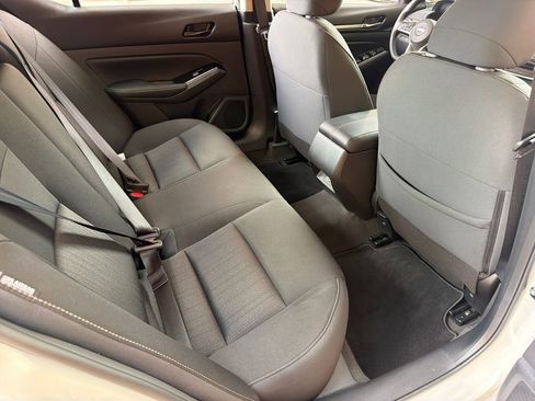 Used 2023 Nissan Altima 2.5 SV FWD image 30