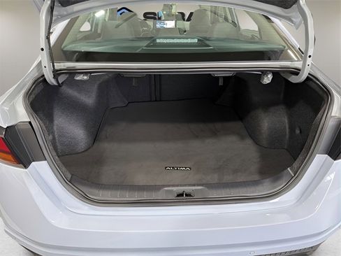 Used 2024 Nissan Altima 2.5 SR w/ SR Premium Package image 34