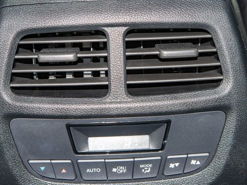 Used 2022 Honda Pilot Special Edition image 17