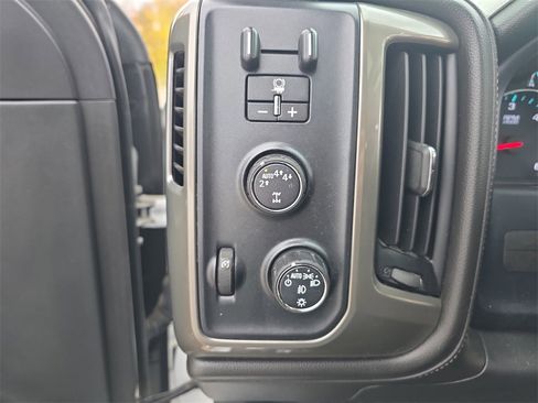 Certified 2018 Chevrolet Silverado 1500 High Country image 24