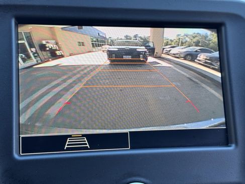 Used 2024 Chevrolet Equinox LT image 3