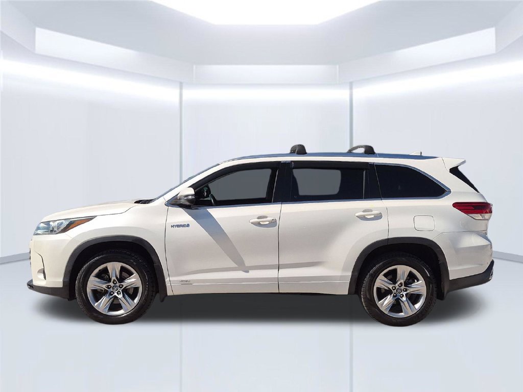 Used 2017 Toyota Highlander Limited AWD/4WD image 2