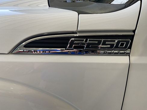 Used 2014 Ford F250 Platinum w/ FX4 Off-Road Package image 10