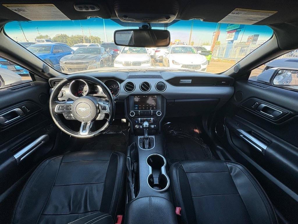 Used 2018 Ford Mustang GT Premium RWD image 11