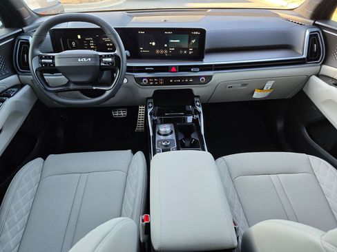 New 2026 Kia Sorento SX Prestige AWD/4WD image 11