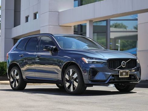 Used 2024 Volvo XC60 T8 Plus w/ Climate Package AWD/4WD image 1