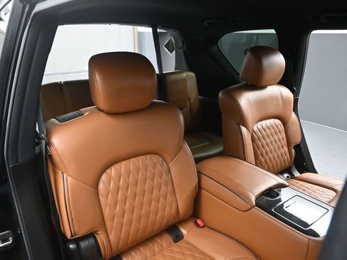 Used 2021 INFINITI QX80 Sensory w/ Cargo Package image 18