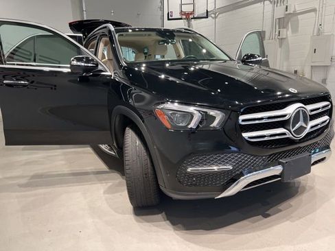 Used 2022 Mercedes-Benz GLE 350 4MATIC w/ Premium Package image 13