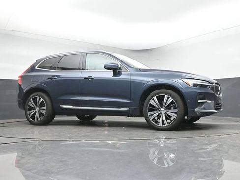 Used 2023 Volvo XC60 B5 Plus w/ Climate Package AWD/4WD image 10