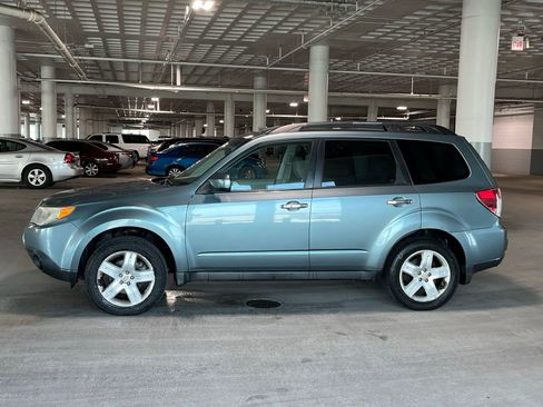 Used 2009 Subaru Forester 2.5X Limited AWD/4WD image 7