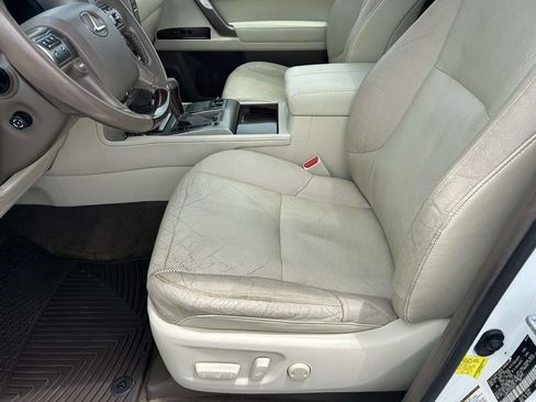 Used 2015 Lexus GX 460 w/ Premium Package AWD/4WD image 16