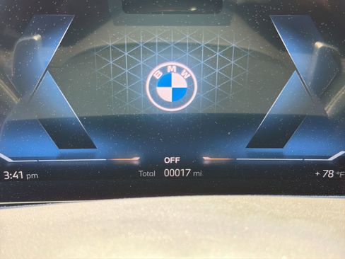 New 2026 BMW X6 xDrive40i w/ Executive Package image 18