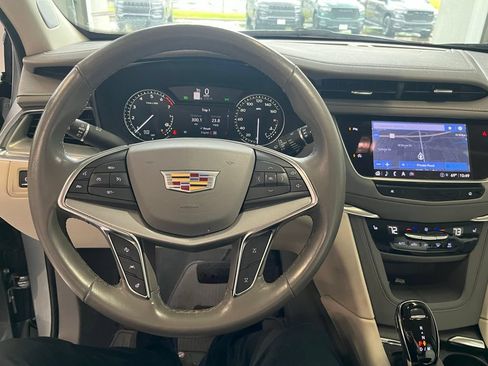 Used 2023 Cadillac XT5 Premium Luxury AWD/4WD image 12