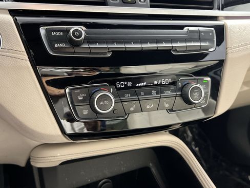Used 2022 BMW X1 xDrive28i AWD/4WD image 22