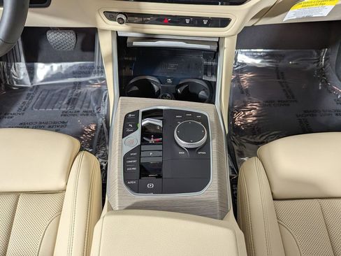 Used 2025 BMW 430i xDrive Coupe w/ Convenience Package image 36