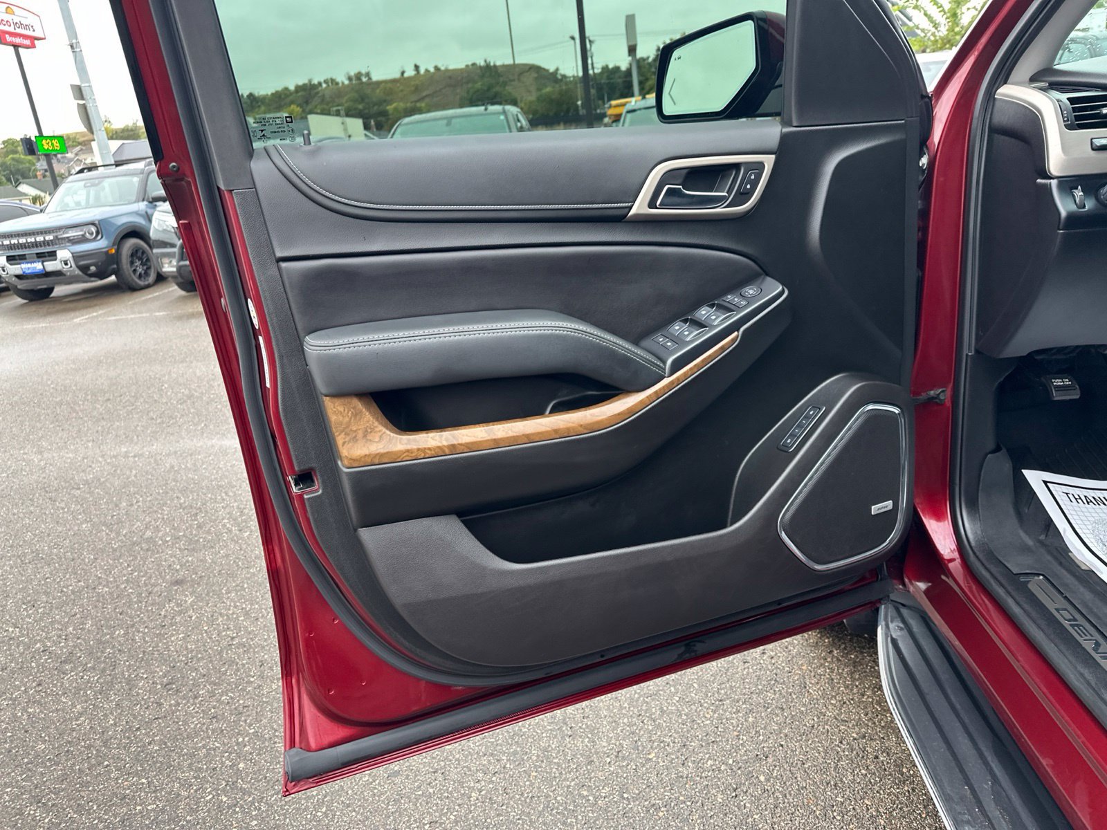 Used 2019 GMC Yukon Denali w/ Open Road Package AWD/4WD image 18