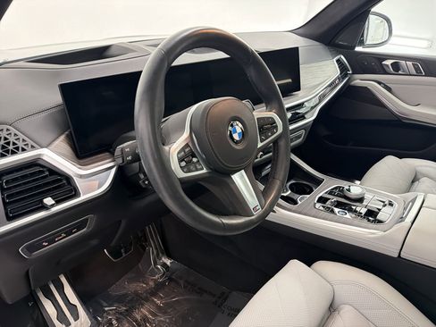 Certified 2024 BMW X7 xDrive40i w/ Executive Package image 4
