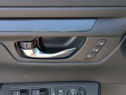 Used 2026 Honda CR-V Sport-L image 12