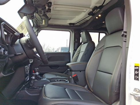New 2025 Jeep Wrangler Sahara w/ Safety Group image 7