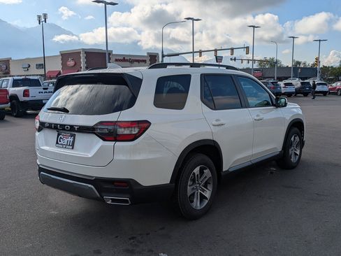 New 2026 Honda Pilot EX-L image 3