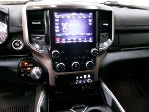 Used 2019 RAM 1500 Laramie AWD/4WD image 40
