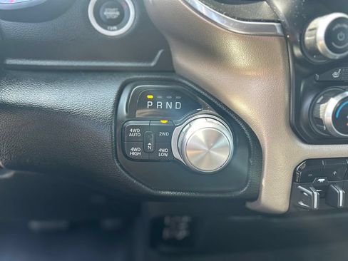 Used 2022 RAM 1500 Laramie AWD/4WD image 17