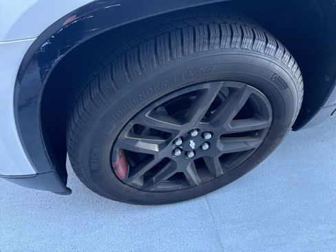 Used 2019 Chevrolet Traverse Premier w/ Redline Edition image 3