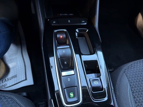 Used 2023 Chevrolet Bolt EUV LT w/ Driver Confidence Package FWD image 18