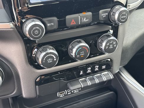 New 2026 RAM 1500 Express image 19