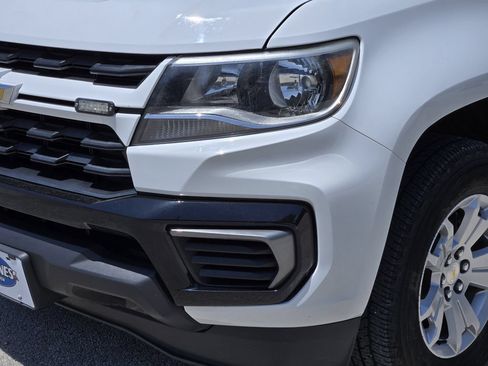Used 2022 Chevrolet Colorado LT w/ Fleet Safety Package RWD image 9