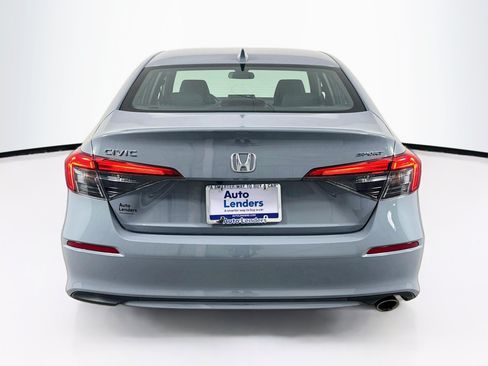 Used 2023 Honda Civic Sport image 6