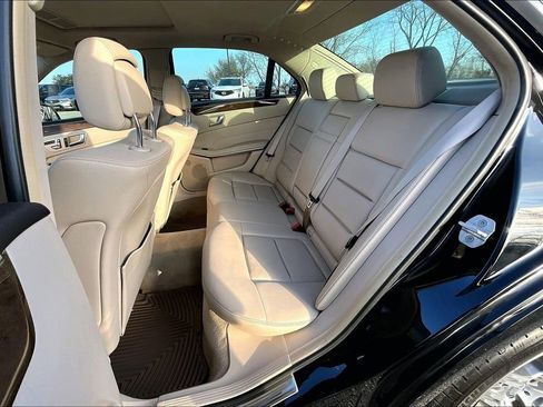 Used 2016 Mercedes-Benz E 250 Sedan w/ Premium Package image 38