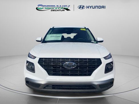 New 2026 Hyundai Venue SE image 3