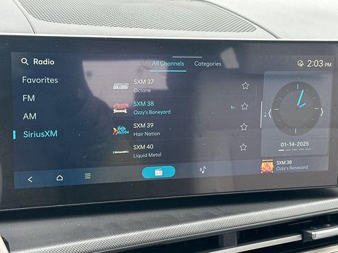 New 2025 Hyundai Santa Fe SE image 16