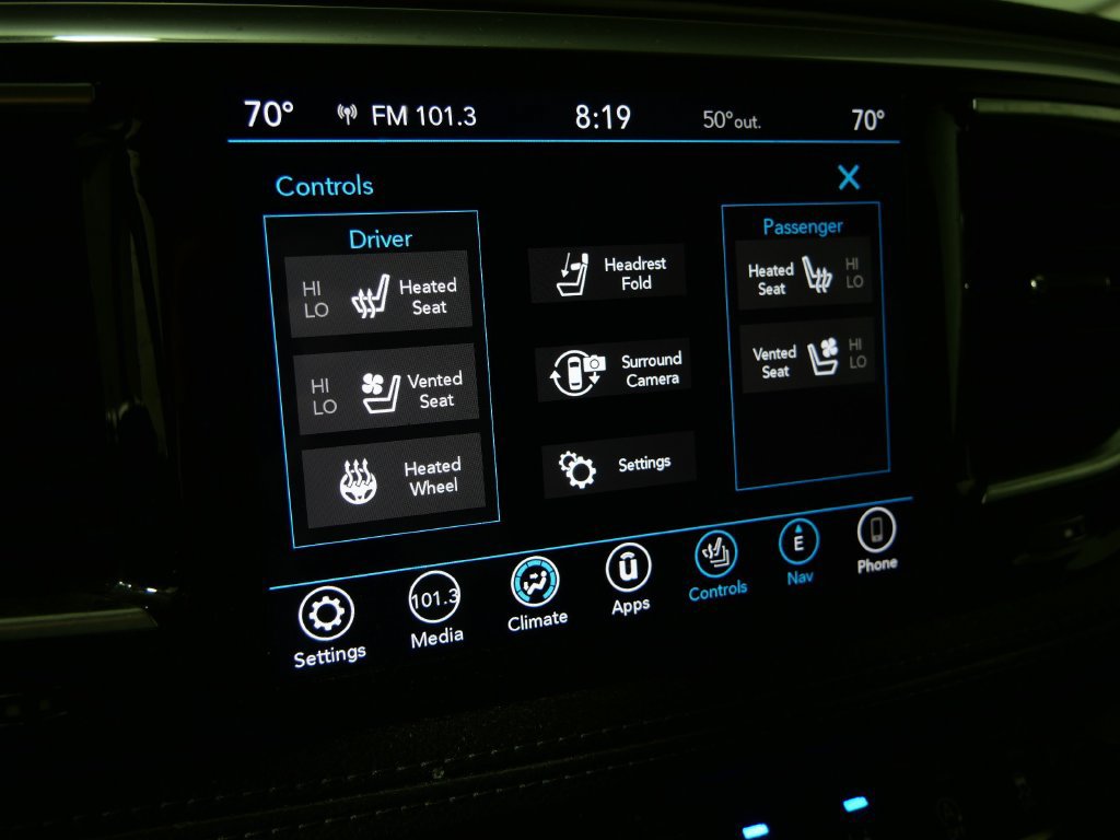 Used 2019 Chrysler Pacifica Limited FWD image 26