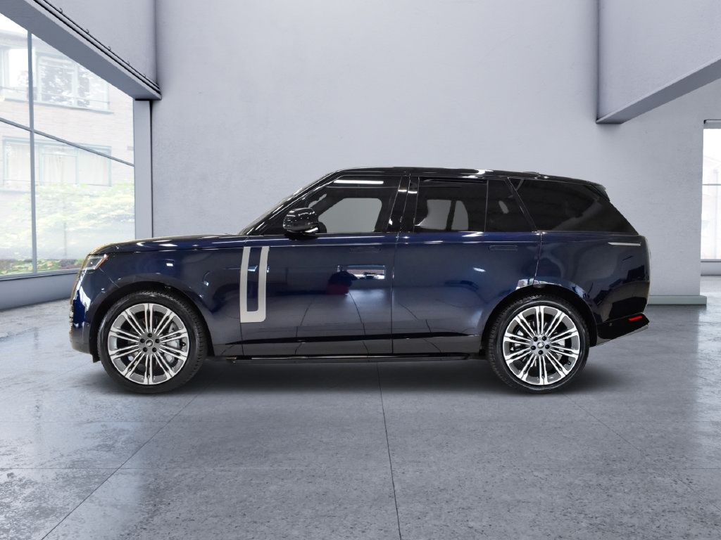 Used 2023 Land Rover Range Rover SE AWD/4WD image 4