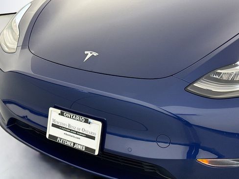 Used 2021 Tesla Model Y Long Range AWD/4WD image 12