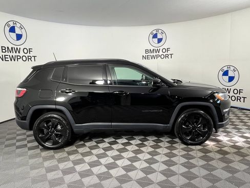 Used 2019 Jeep Compass Latitude AWD/4WD image 5