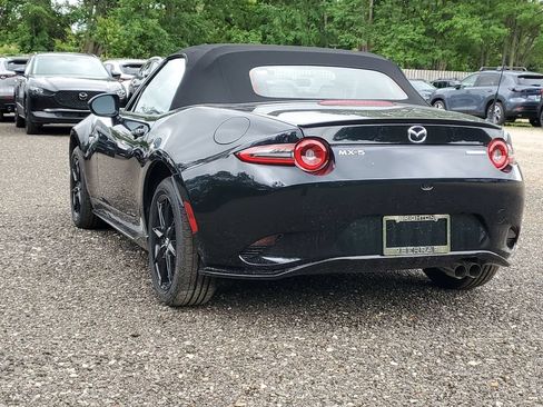 New 2026 MAZDA MX-5 Miata Sport w/ Appearance Package RWD image 2