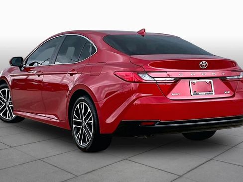 Used 2026 Toyota Camry XLE FWD image 12