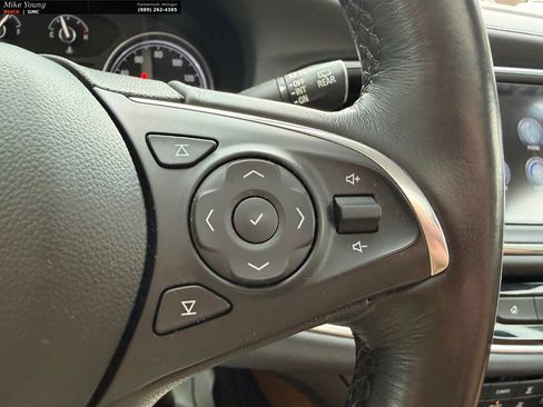 Used 2019 Buick Enclave Premium w/ Experience Buick Package AWD/4WD image 25