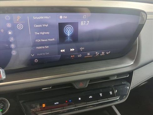 New 2025 Buick Envision Preferred image 16